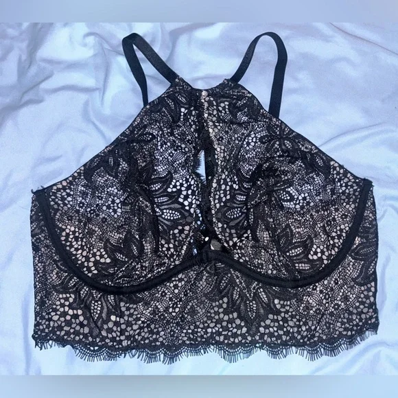 BRAND NEW Victoria's Secret Black Lace Halter Bralette - Picture 2 of 6